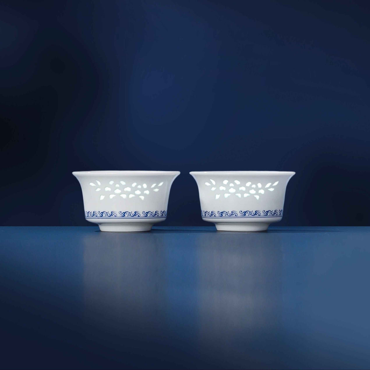 Red Phoenix Facing the Rising Sun Tea Set