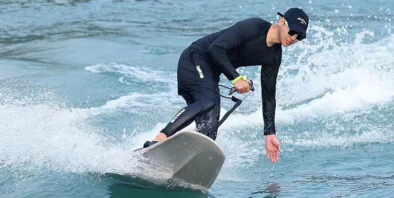 How to Ride an Electric Surfboard: A Complete Guide for New Riders - LYDARZ