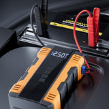 Arrancador de emergencia para coche SUITU ST-9645: arrancador universal para un rápido aumento de potencia del vehículo.